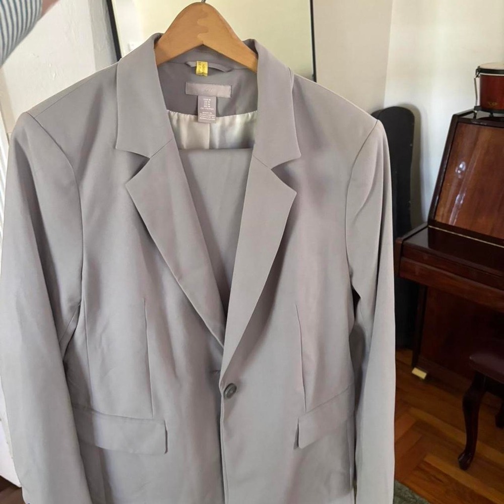 H&M Lilac Gray Suit